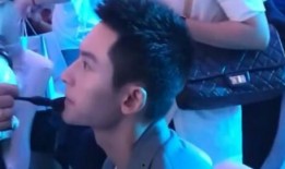 娱乐圈辟谣日吃瓜